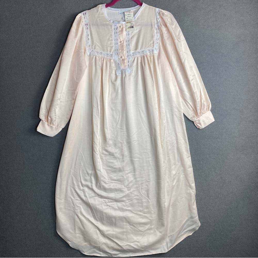 Vintage Night Flowers NY long sleeve Nightgown size M